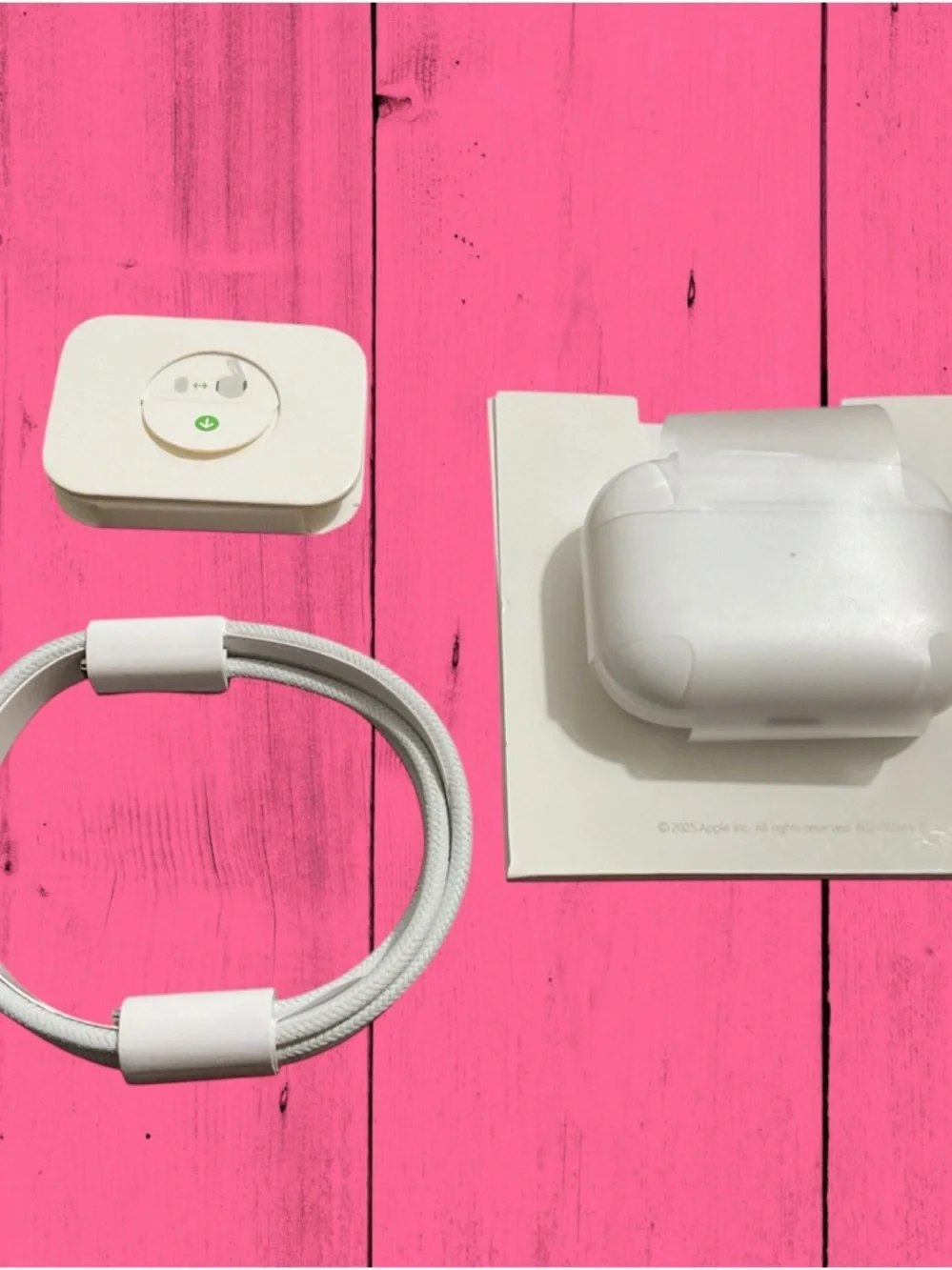 White True Wireless Earbuds with Charging Case